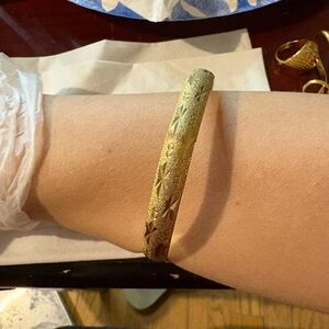 Vintage Gold Textured Bangle Bracelet
